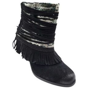Naughty Monkey Poncho Black Suede Fringe Boots Booties size 7.5